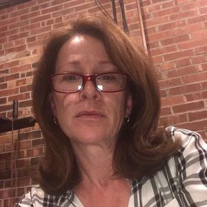 Meet your Posher, Denise